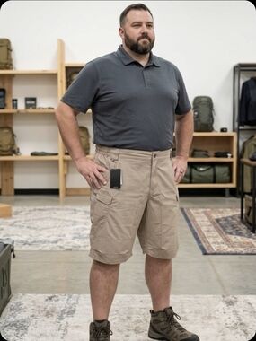 Men's Beige Cargo Shorts — Durable Outdoor Utility